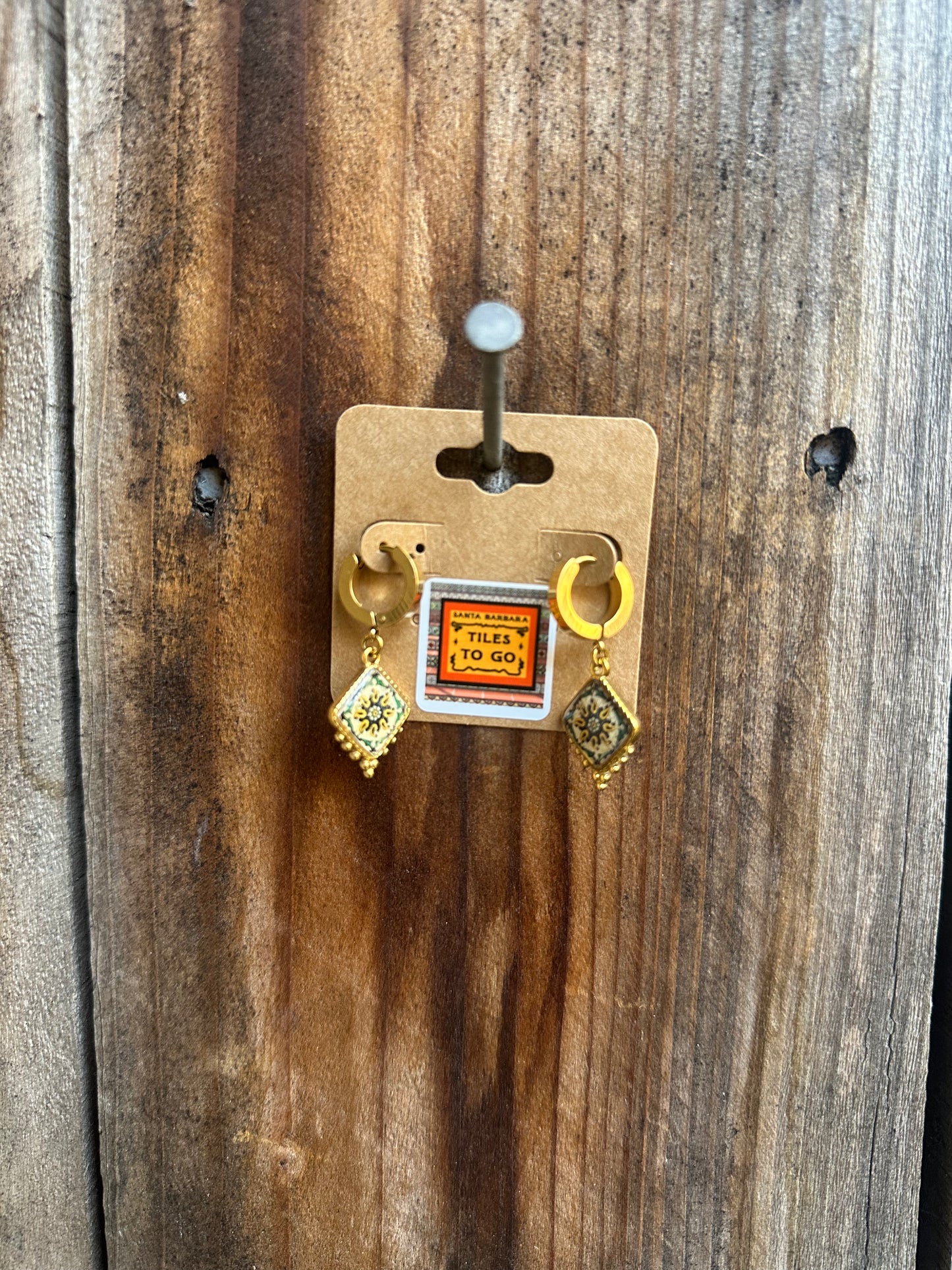 Choose Your Tile: Fixed Huggie Hoops