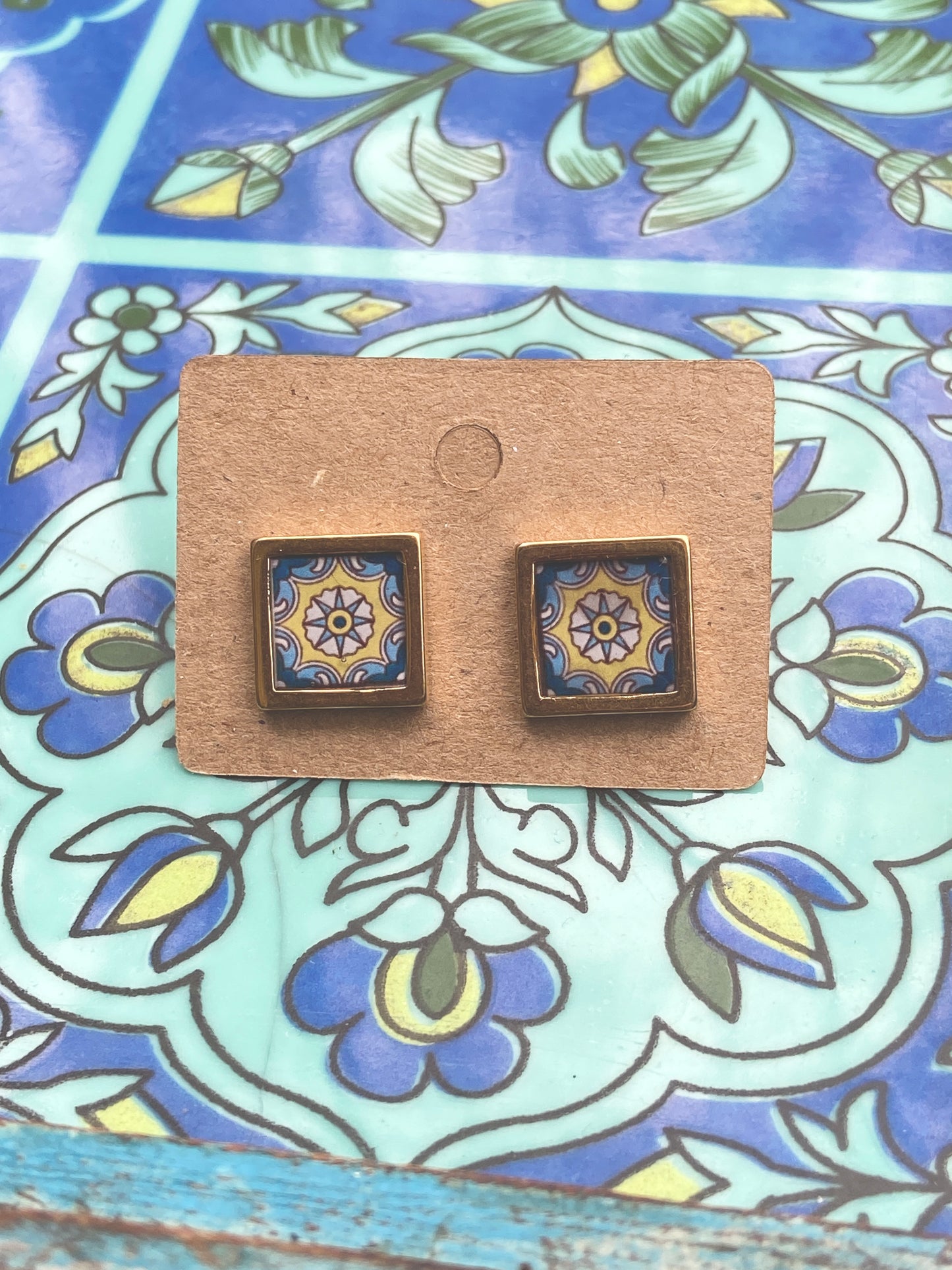 Sun Wheel Tile Studs (Paseo Nuevo)