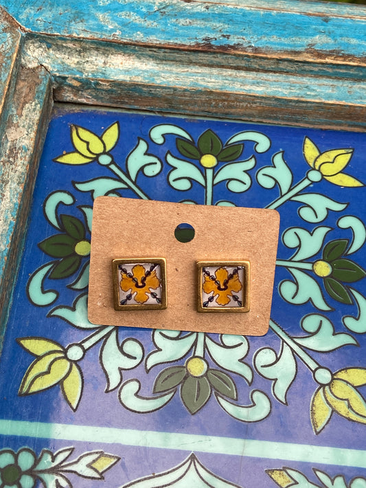 Poppy Knot Tile Studs (Arlington Theater)