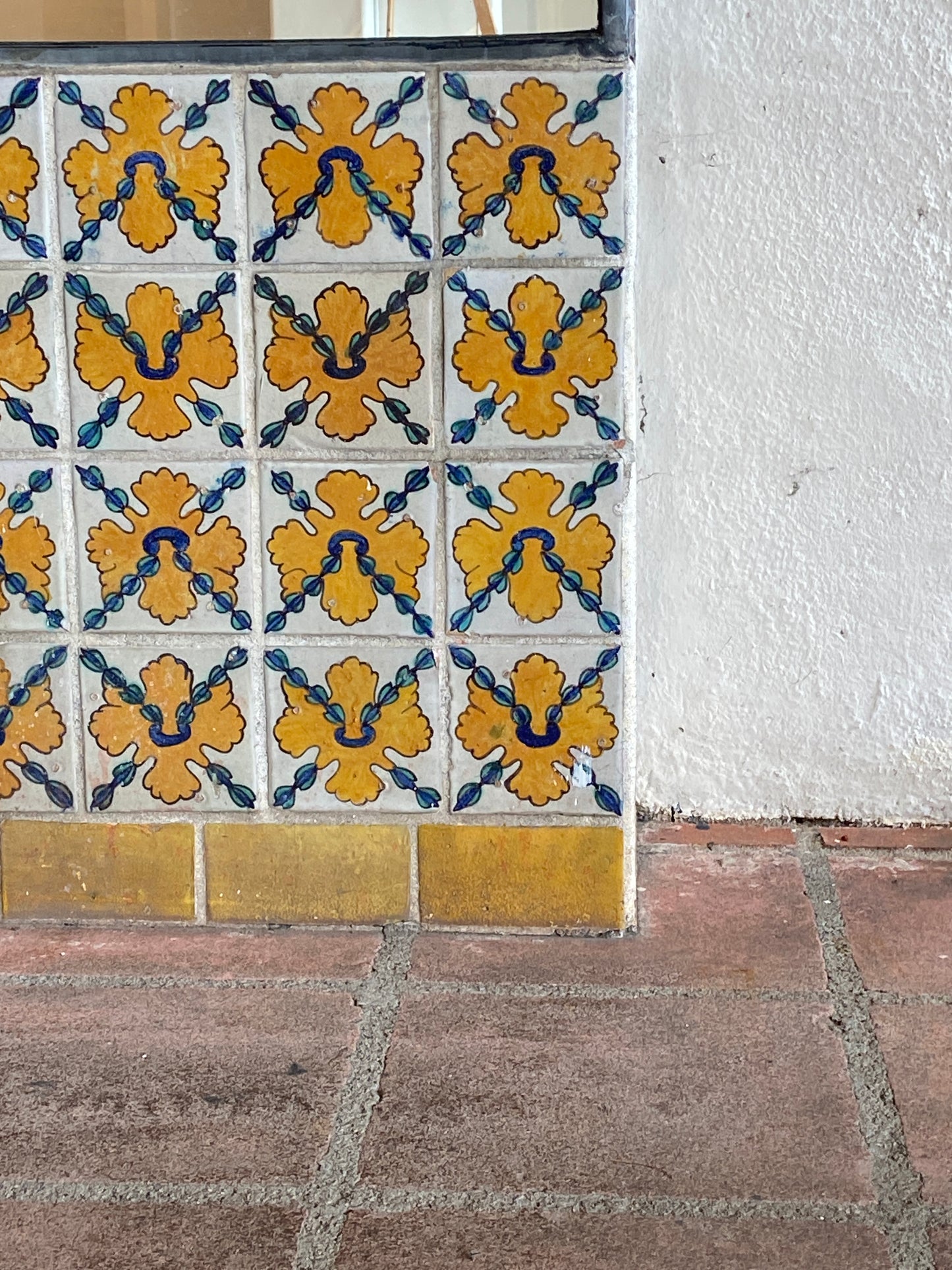 Poppy Knot Tile Ring (Arlington Theater)