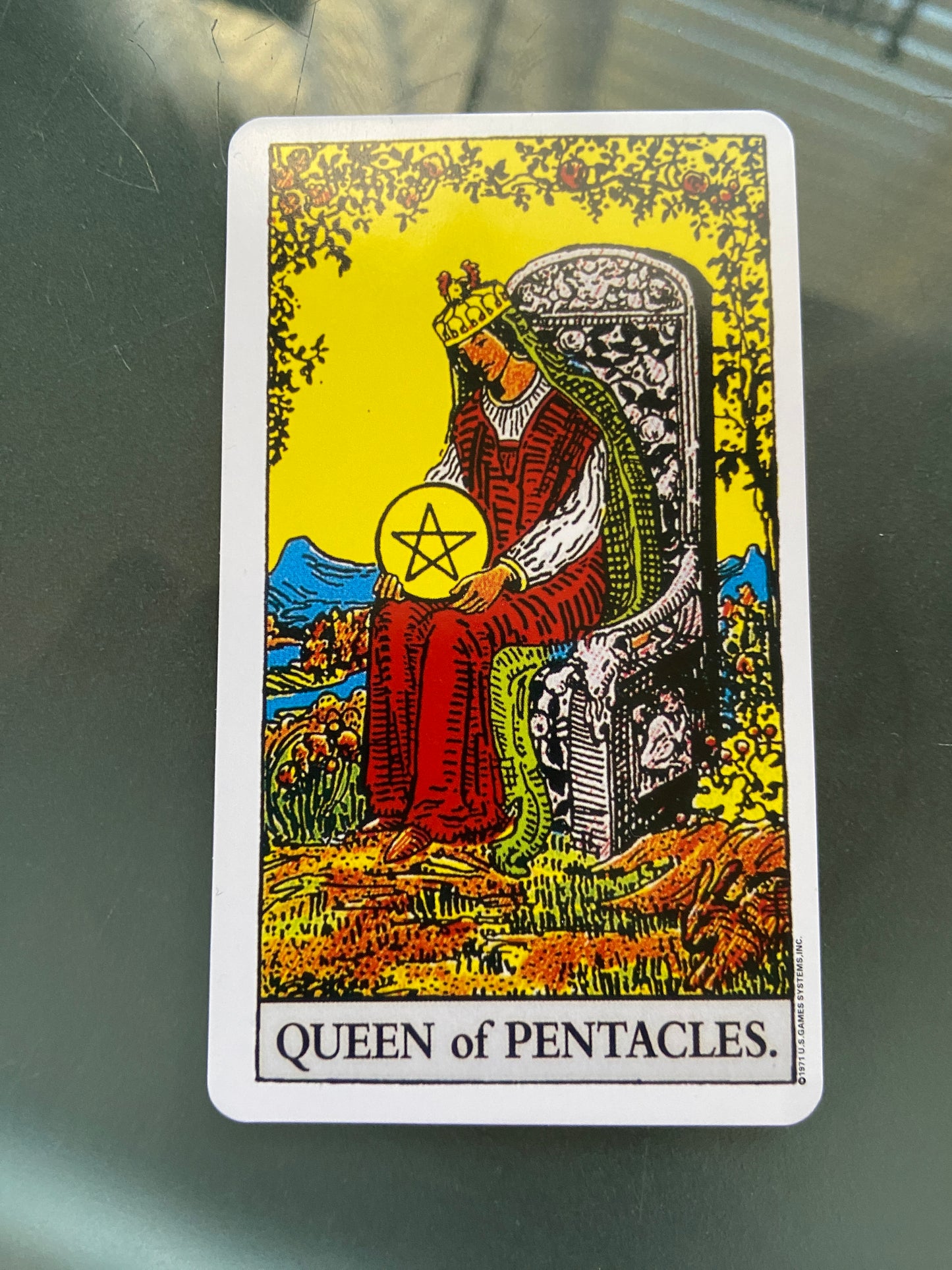 Triple Tarot Yellow Ring (Queen of Wands + Queen of Pentacles + the Fool)