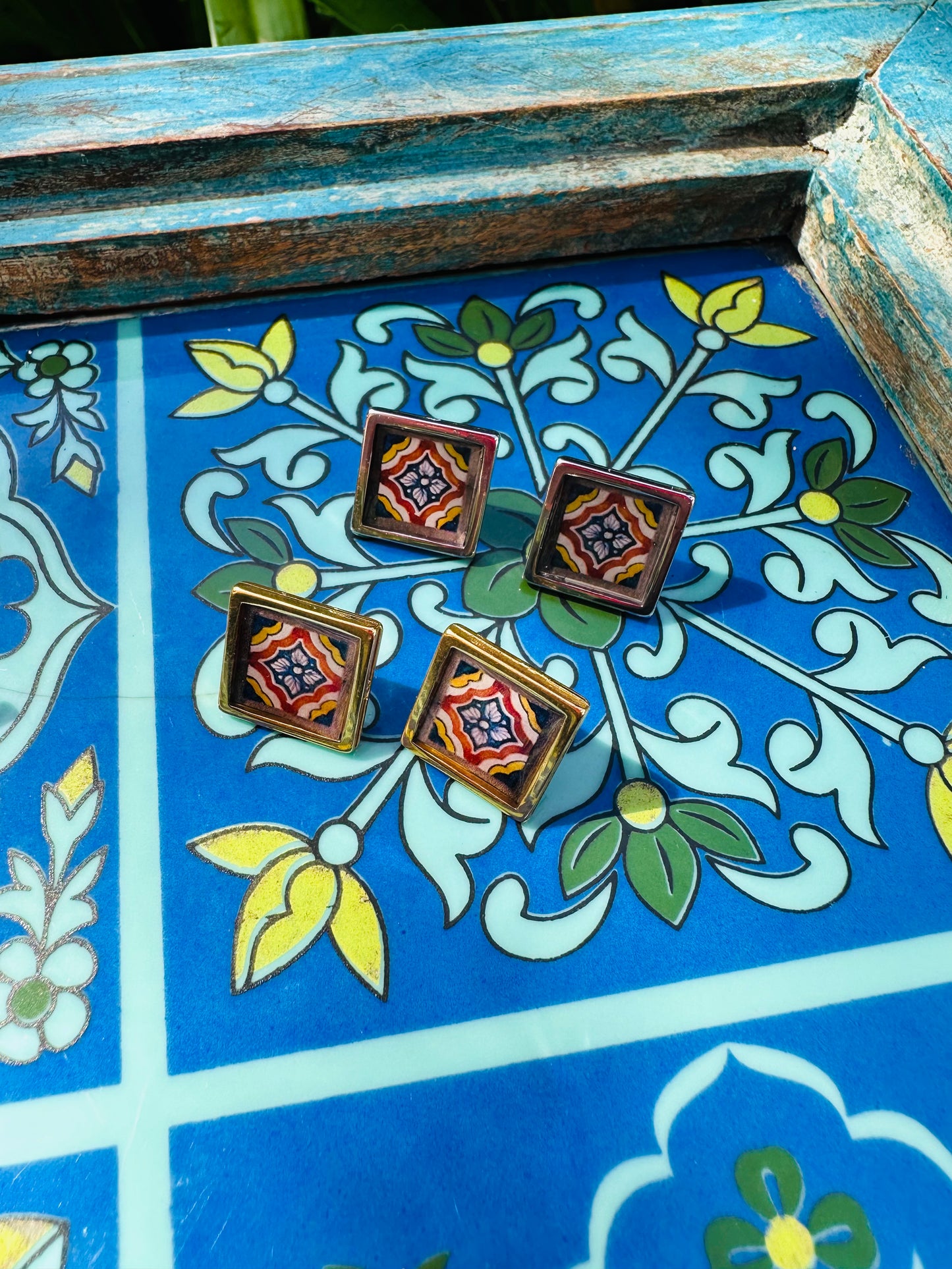 Diamond Flower Tile Studs (Paseo Nuevo Steps)