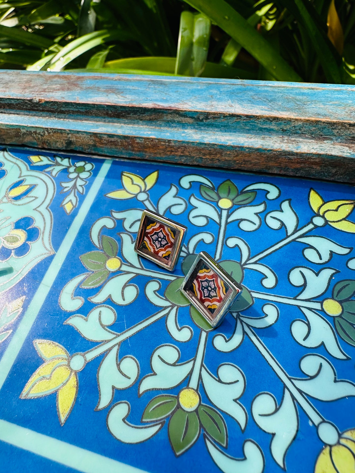 Diamond Flower Tile Studs (Paseo Nuevo Steps)