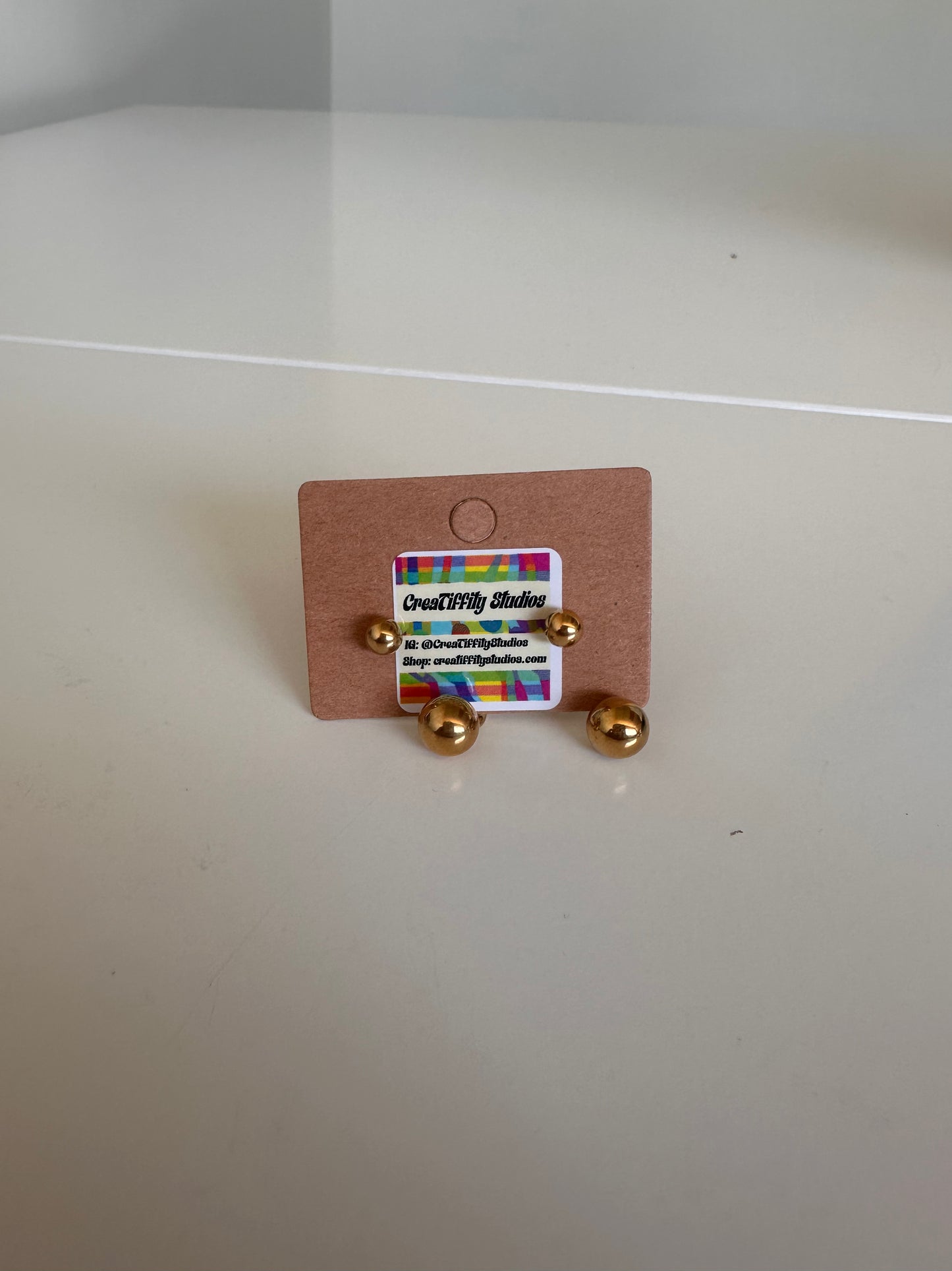 Floating Orb Studs