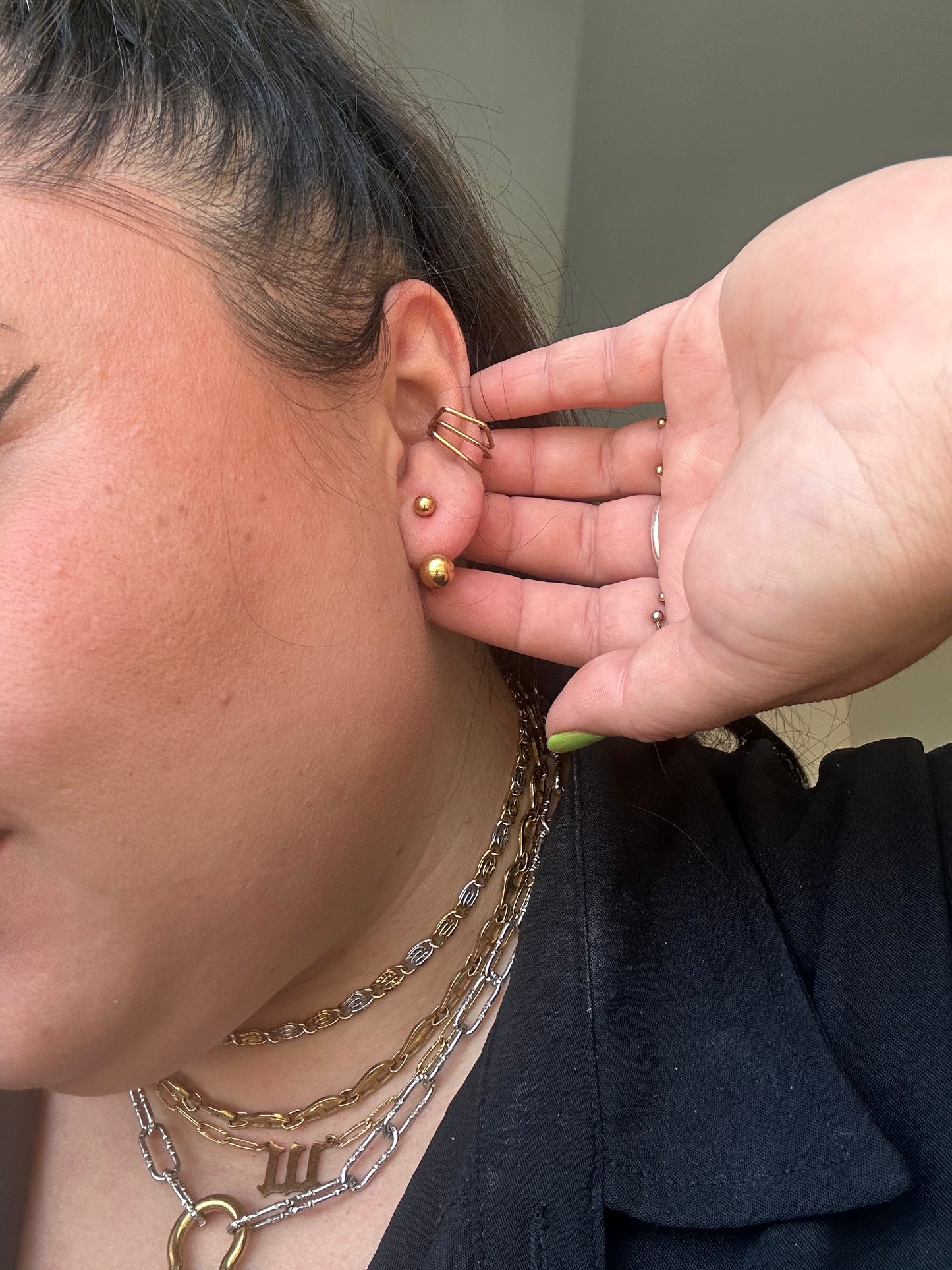 Floating Orb Studs