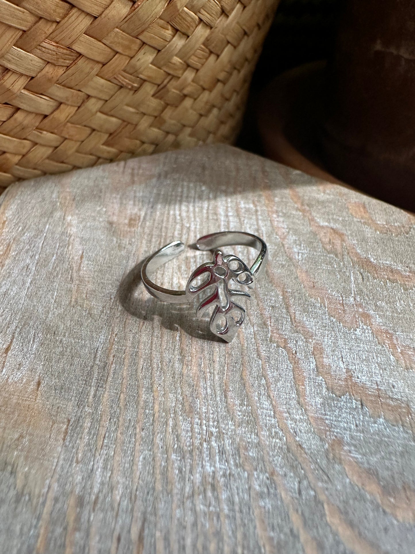 Monstera Leaf Ring