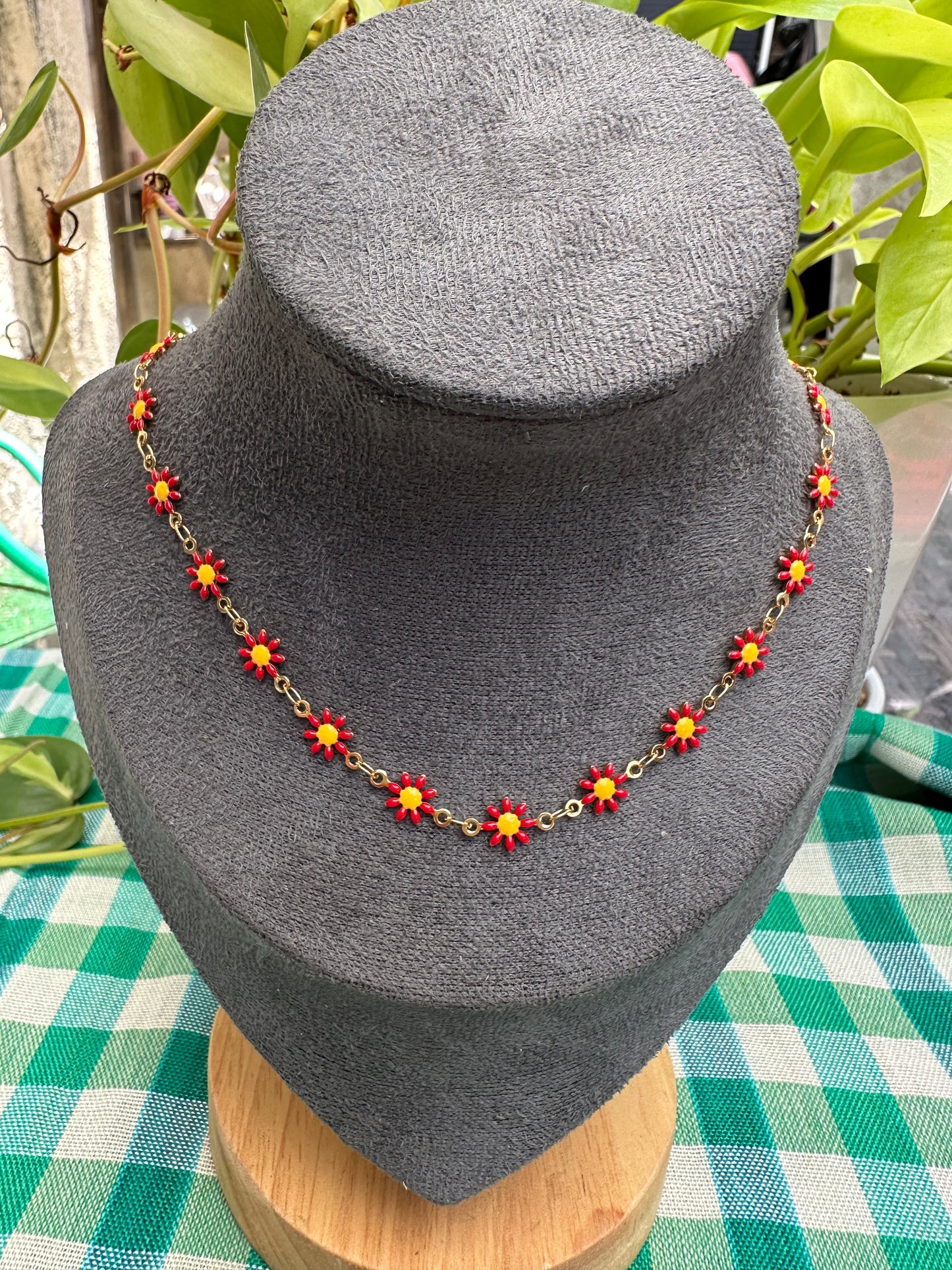 Enamel Daisy Chain Necklace