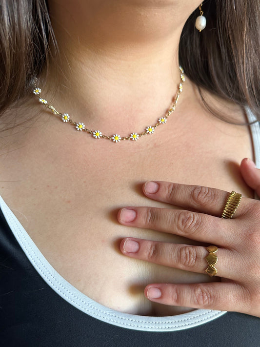 Enamel Daisy Chain Necklace